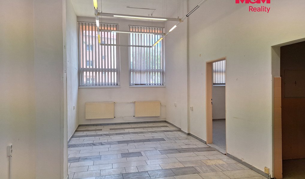 Prodej obchodních prostor 159 m², Chomutov – náhled fotky 3