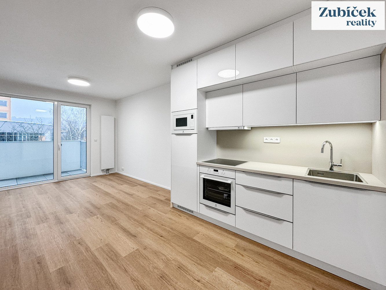 Pronájem bytu 1+kk 34 m² – fotografie 5