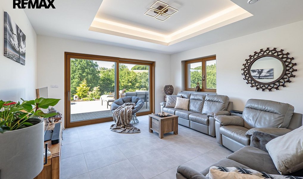 Prodej domu 162 m² s pozemkem 1 947 m², Zvánovice – náhled fotky 4