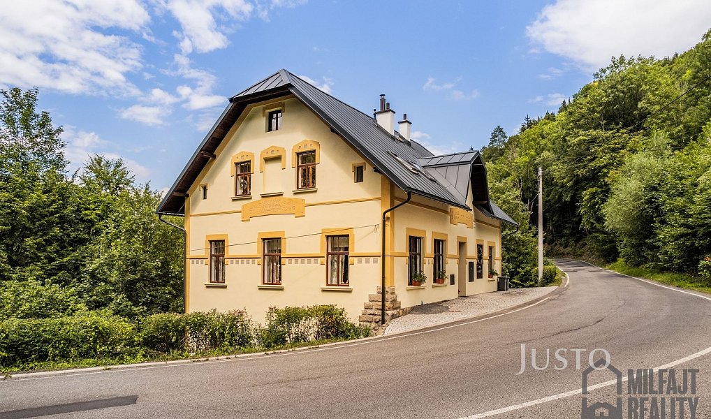 Prodej domu 336 m² s pozemkem 1 978 m², Železný Brod – náhled fotky 21