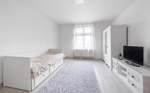 Prodej bytu 2+kk 45 m², Masarykova, Plzeň - Doubravka
