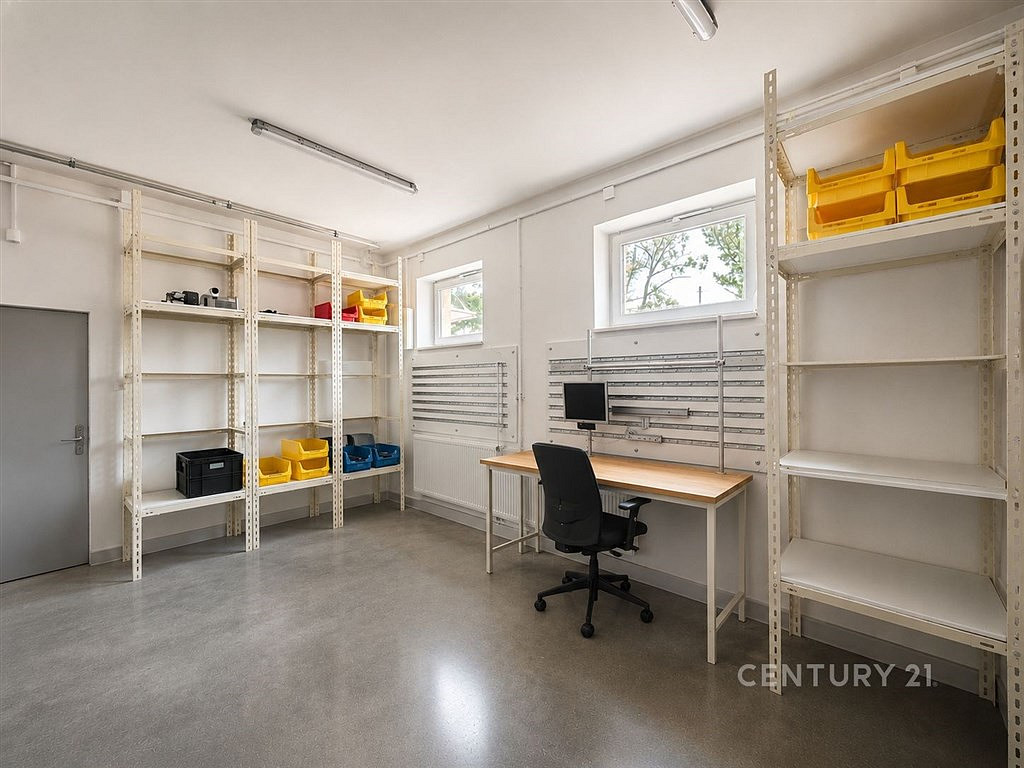 Pronájem skladovacích prostor 65 m² — photo 2