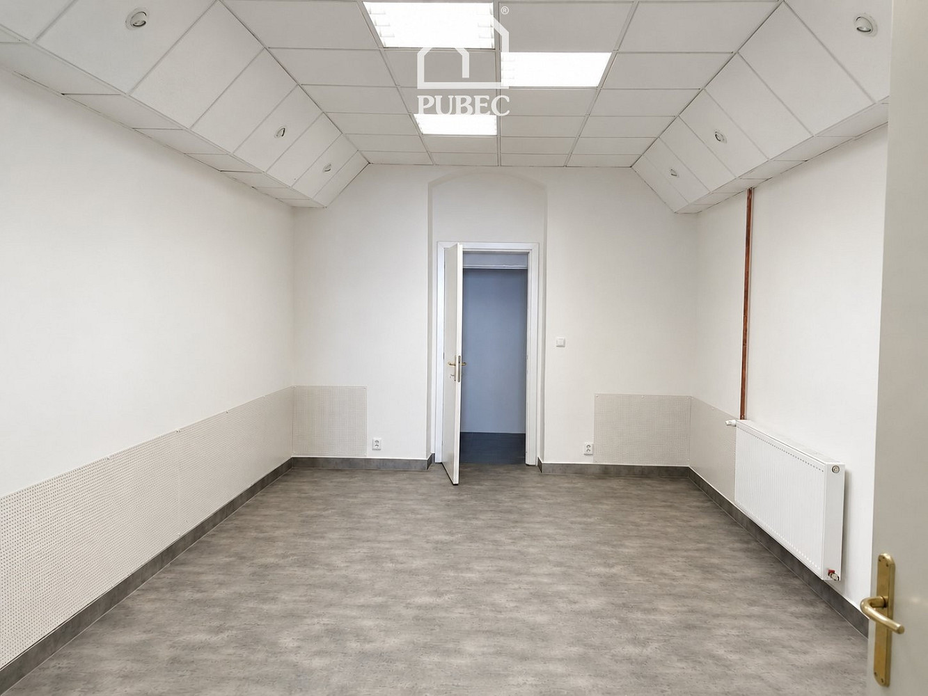Pronájem kanceláře 71 m² – fotografie 3