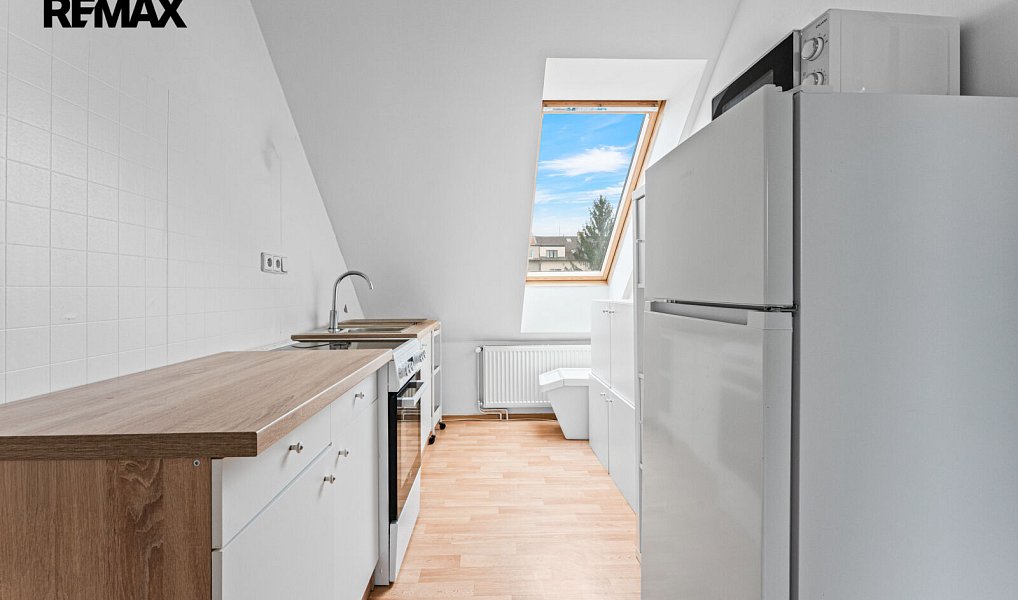 Prodej domu 240 m² s pozemkem 197 m², Praha – náhled fotky 8