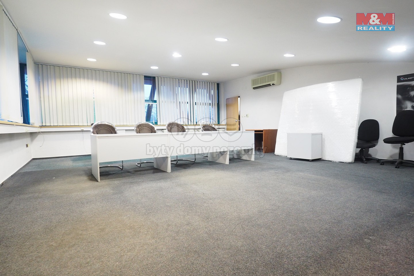 Pronájem kanceláře 70 m² — photo 2