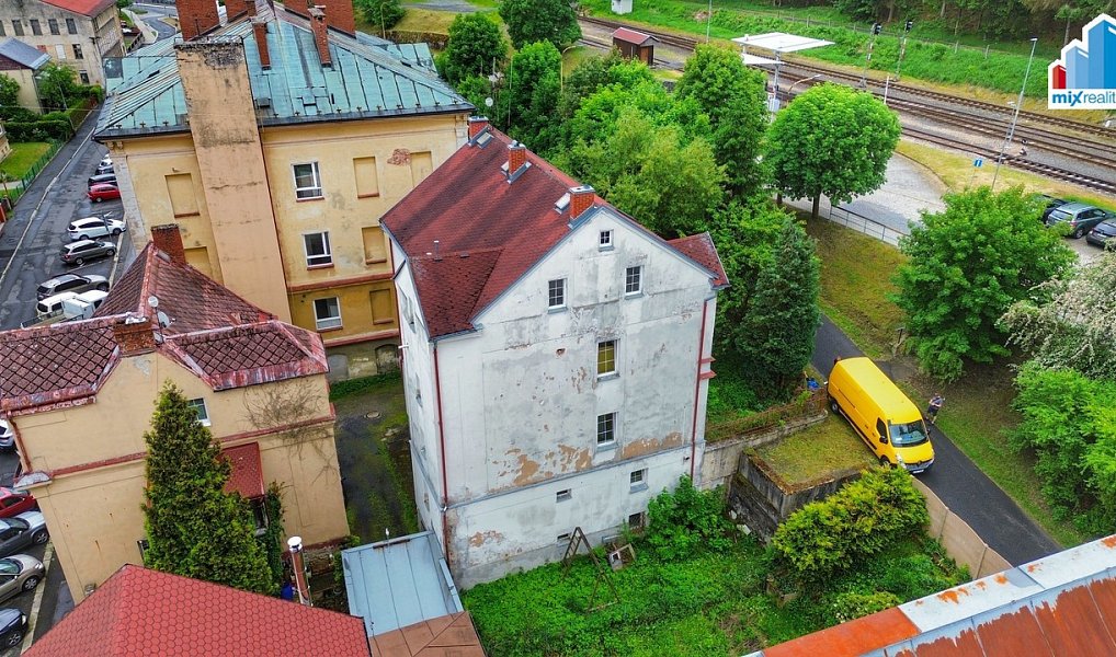 Prodej domu 304 m² s pozemkem 365 m², Kraslice – náhled fotky 28