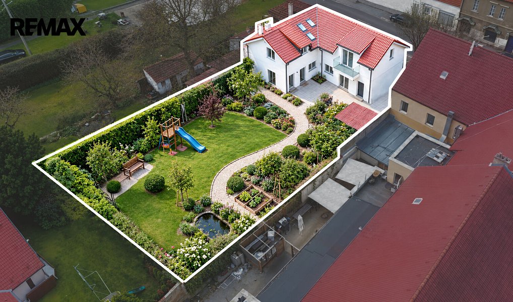 Prodej domu 244 m² s pozemkem 849 m², Praha – náhled fotky 10