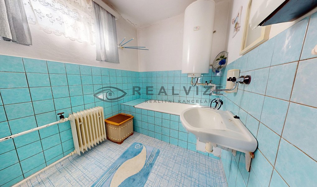 Prodej domu 180 m² s pozemkem 1 451 m², Nové Hrady – náhled fotky 15