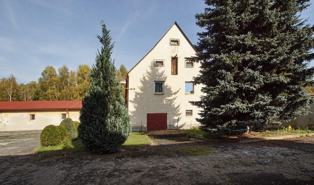 Prodej domu 1 000 m² s pozemkem 350 913 m², Stráž pod Ralskem – náhled fotky 5