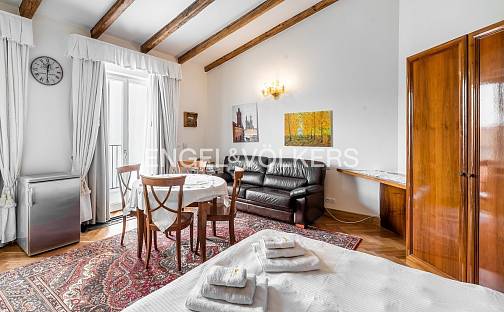 Pronájem bytu 1+kk 38 m², Italská, Praha 2 - Vinohrady