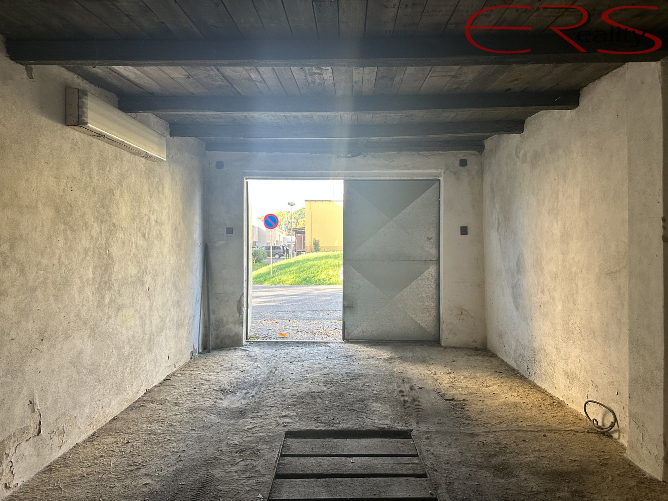 Garáž 25 m2, Varnsdorf – fotografie 2