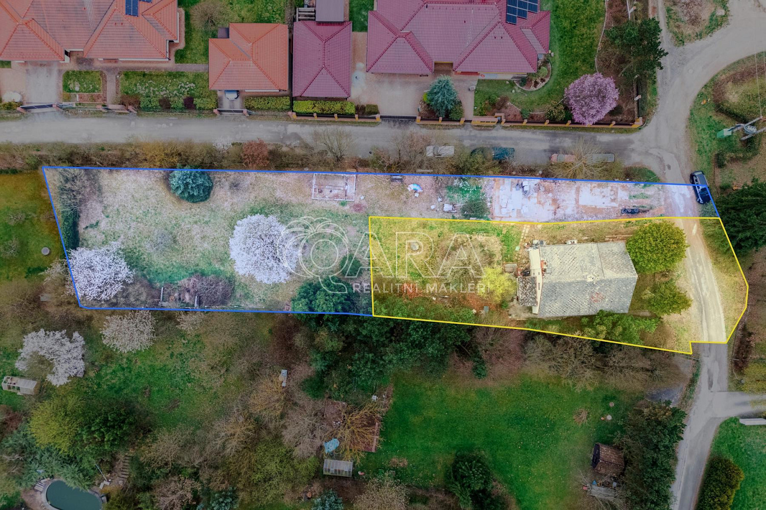 Prodej stavebního pozemku 1 100 m² – fotografie 2