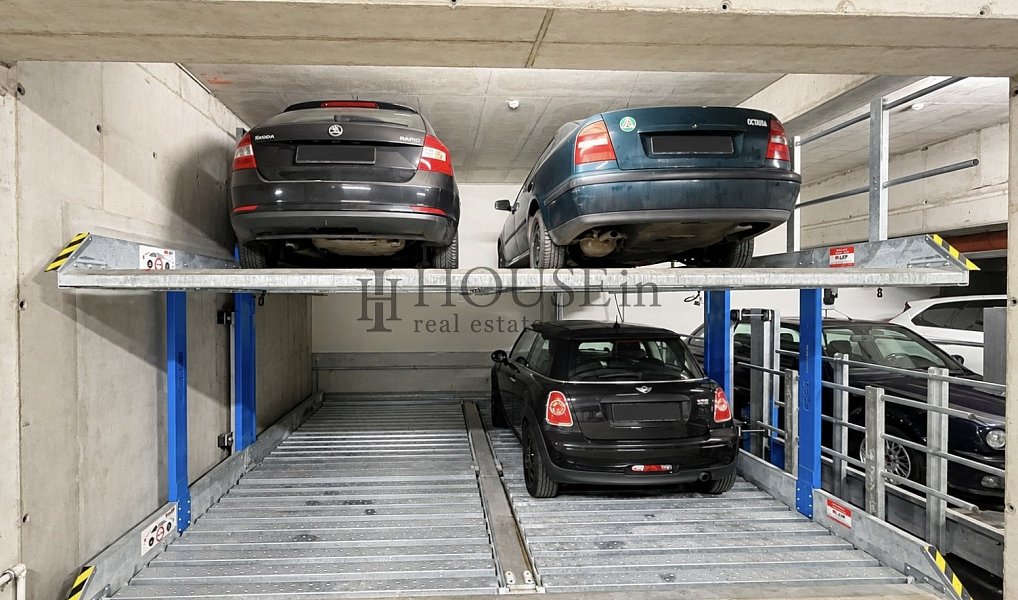Pronájem garáže, 12 m², Jinonice - Praha 5, Praha
