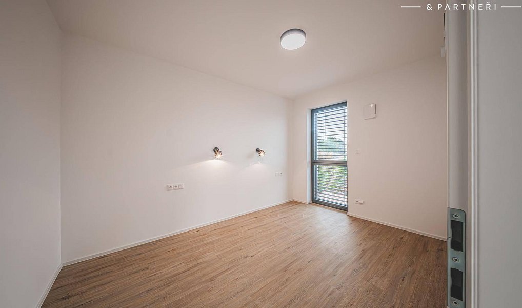 Pronájem bytu 2+kk 60 m², Hradec Králové – náhled fotky 11