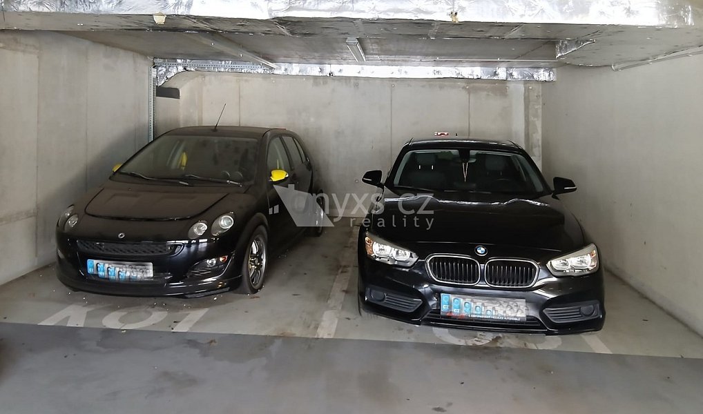 Prodej garážového stání 15 m2, ulice Novovysočanská (Krejcárek) Praha 9, Libeň, Praha – náhled fotky 3