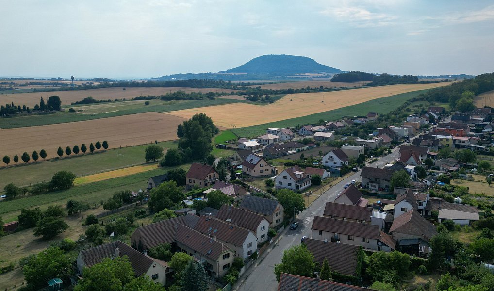 Prodej domu 174 m² s pozemkem 891 m², Libkovice pod Řípem – náhled fotky 3