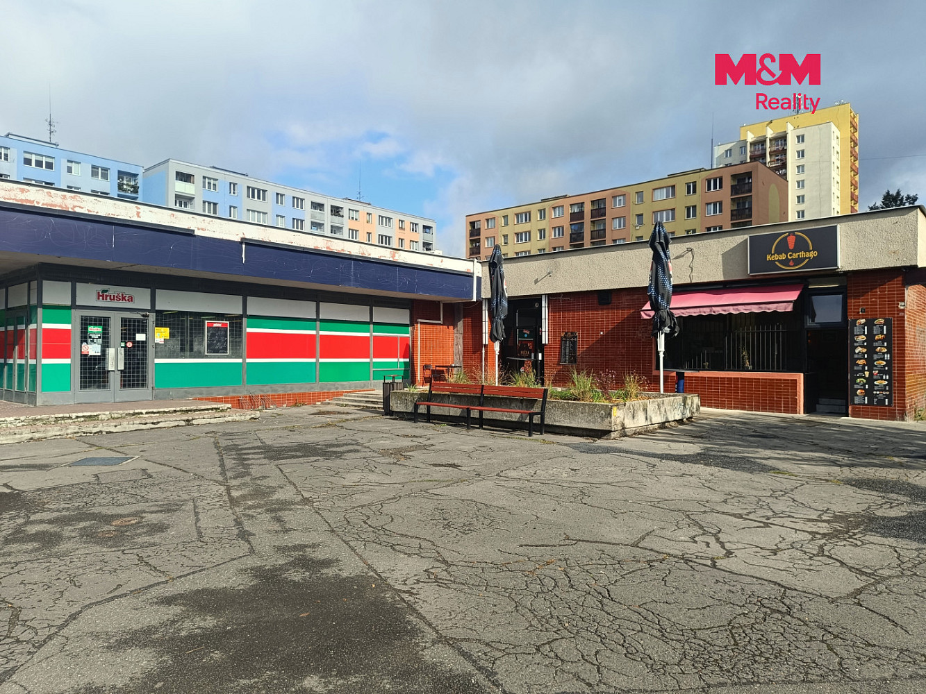 Prodej obchodních prostor 1 220 m² – fotografie 2