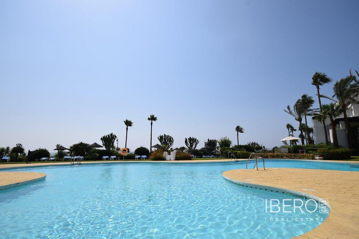 Piso 4+kk – Estepona, Playa del Sol-Villacana, Costalita - Vista 2