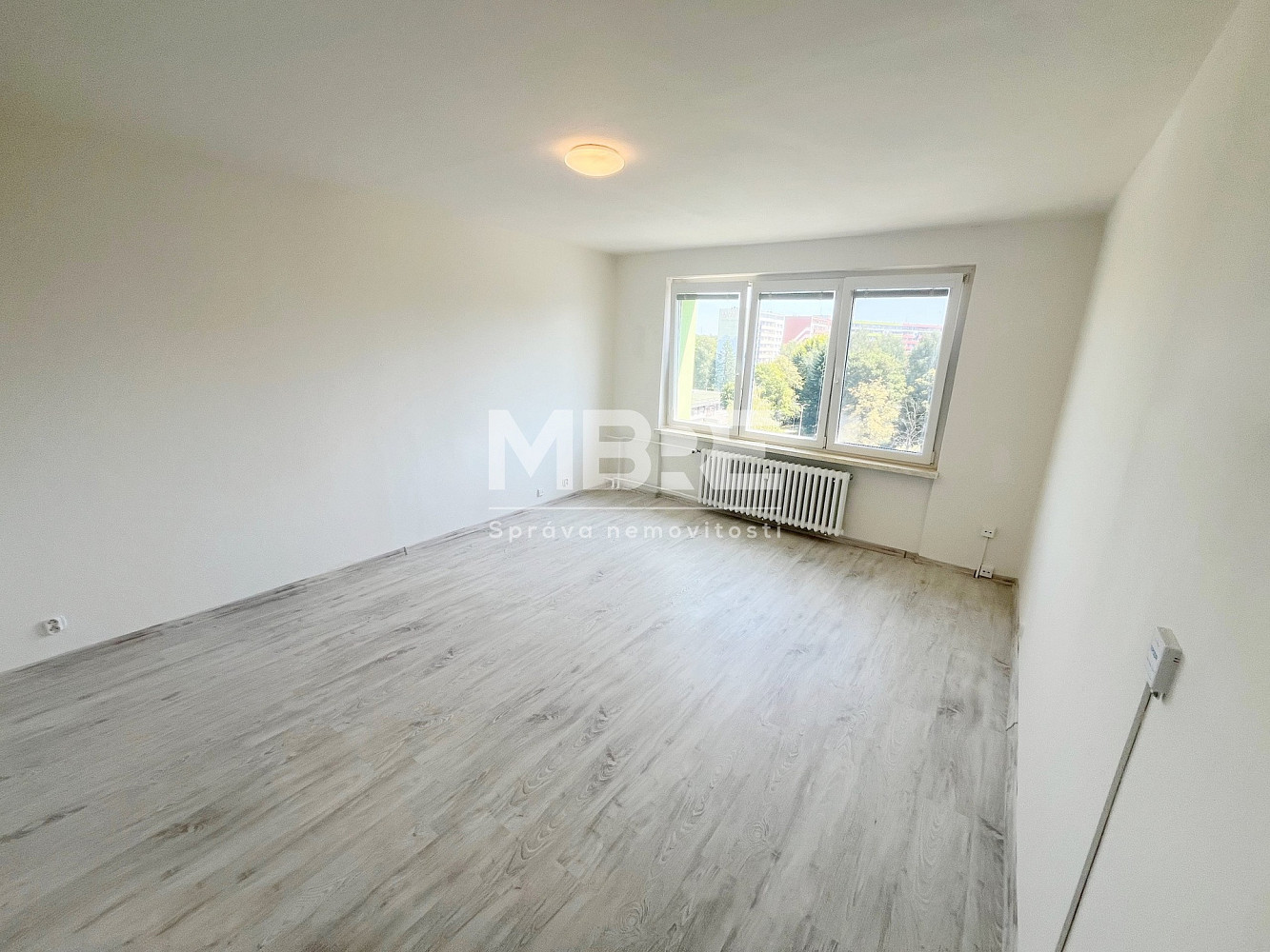 Pronájem bytu 1+1 39 m² – fotografie 4