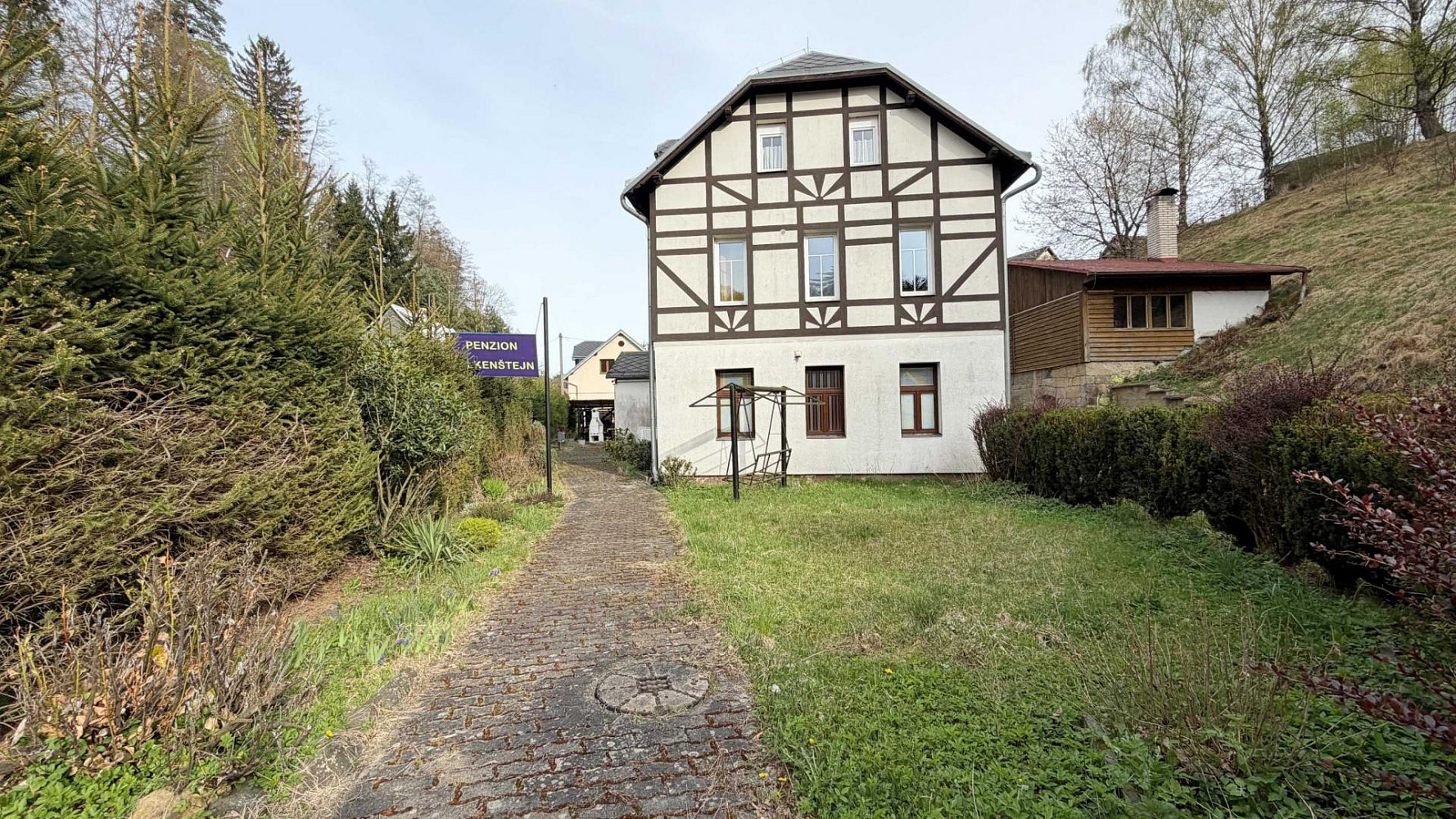 Prodej ubytovacího objektu 640 m² – fotografie 5