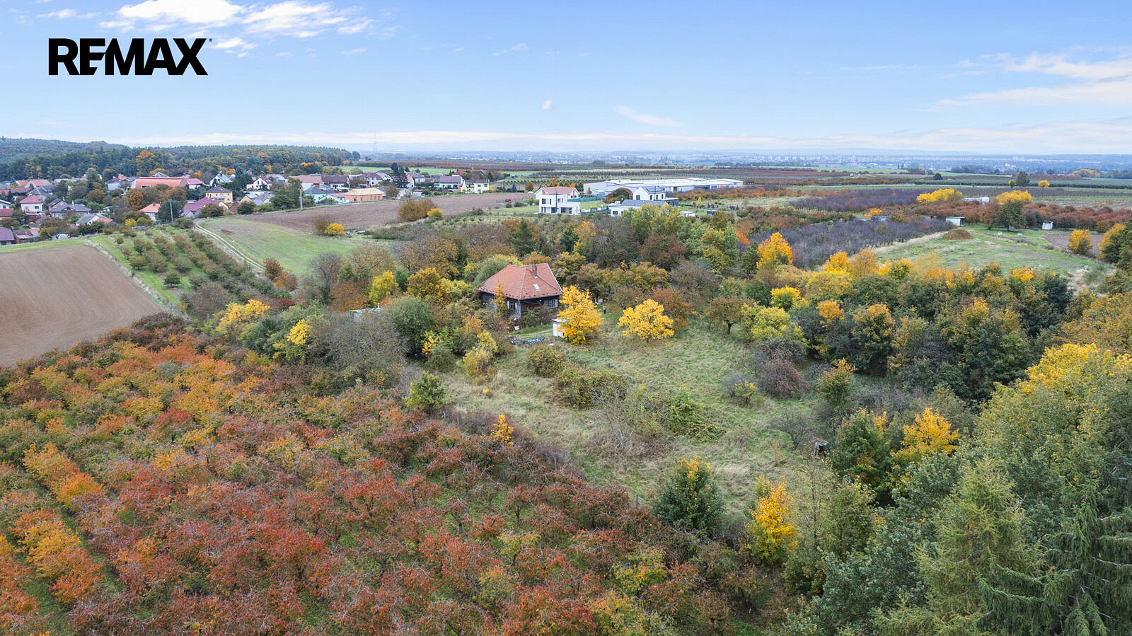 Prodej stavebního pozemku 24 402 m² – fotografie 2