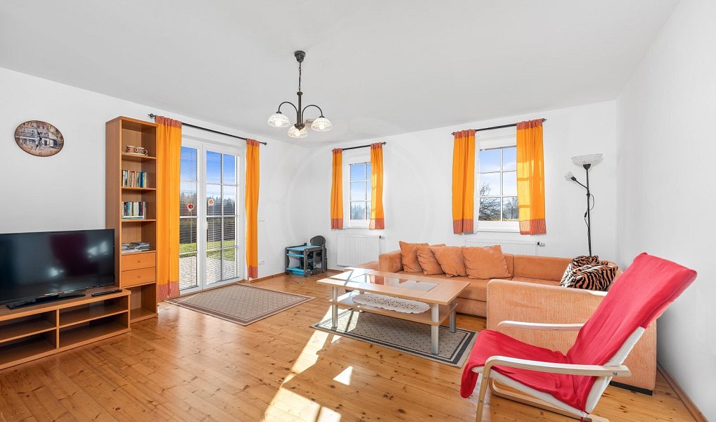 Prodej chaty/chalupy 230 m² s pozemkem 2 845 m², Horní Stropnice – náhled fotky 4