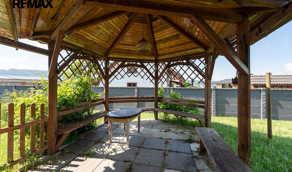 Prodej domu 408 m² s pozemkem 843 m², Pozlovice – náhled fotky 34