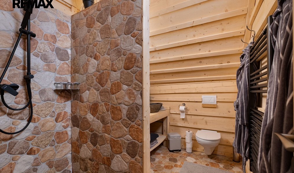 Prodej ubytovacího objektu 450 m², Prostřední Bečva – náhled fotky 43
