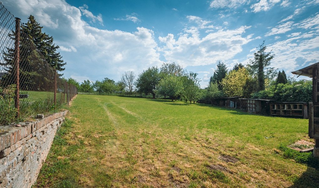 Prodej stavebního pozemku 1 085 m², Úhřetice – náhled fotky 16