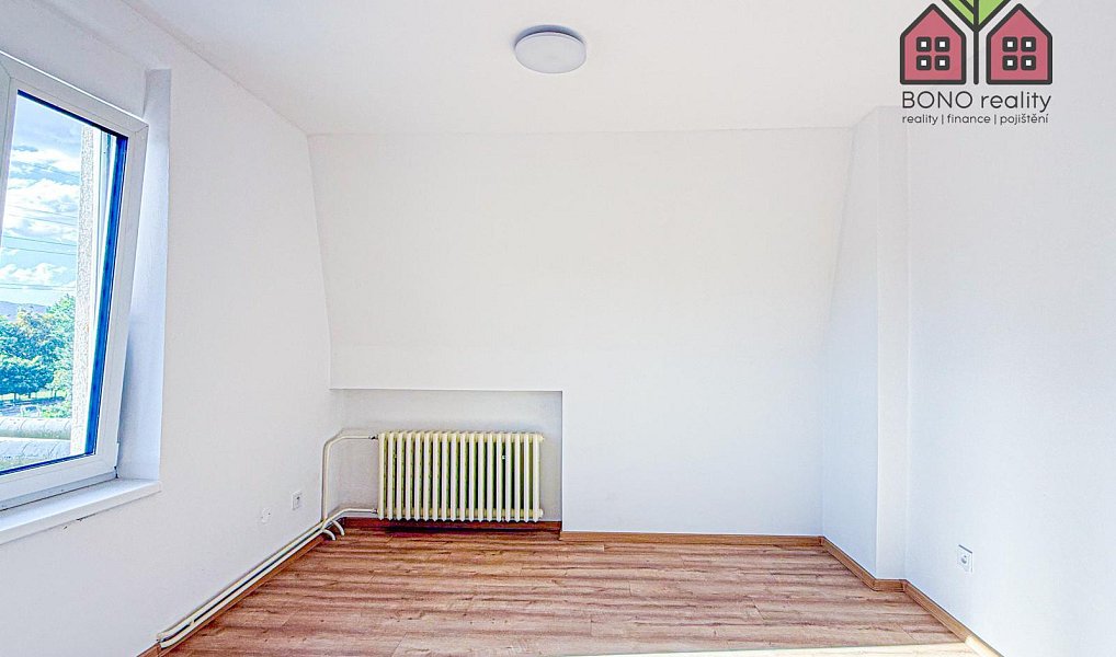 Pronájem bytu 3+1 69 m², Trmice – náhled fotky 7