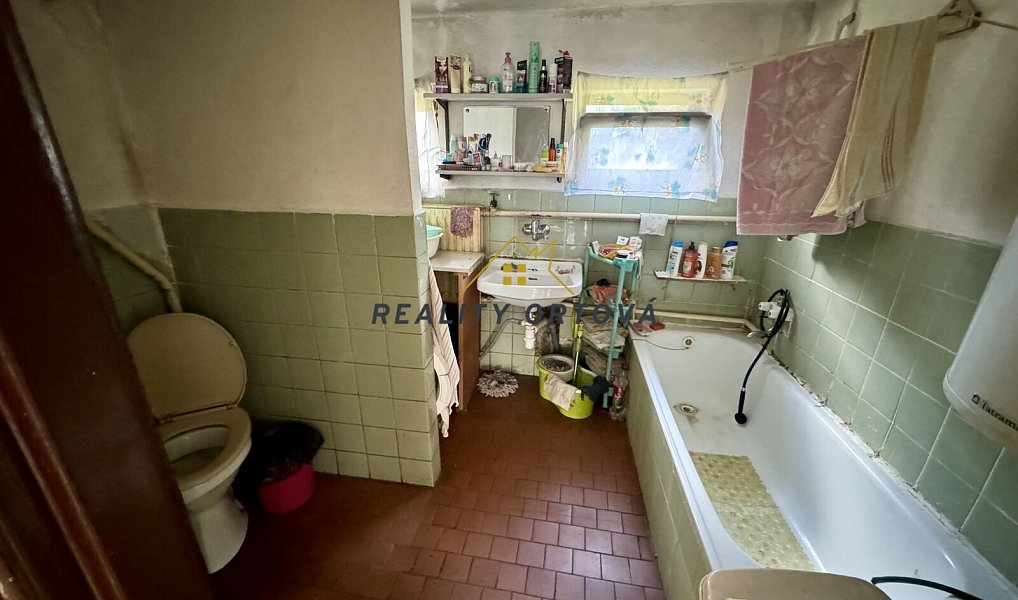 Prodej domu 188 m² s pozemkem 466 m², Jesenný – náhled fotky 5