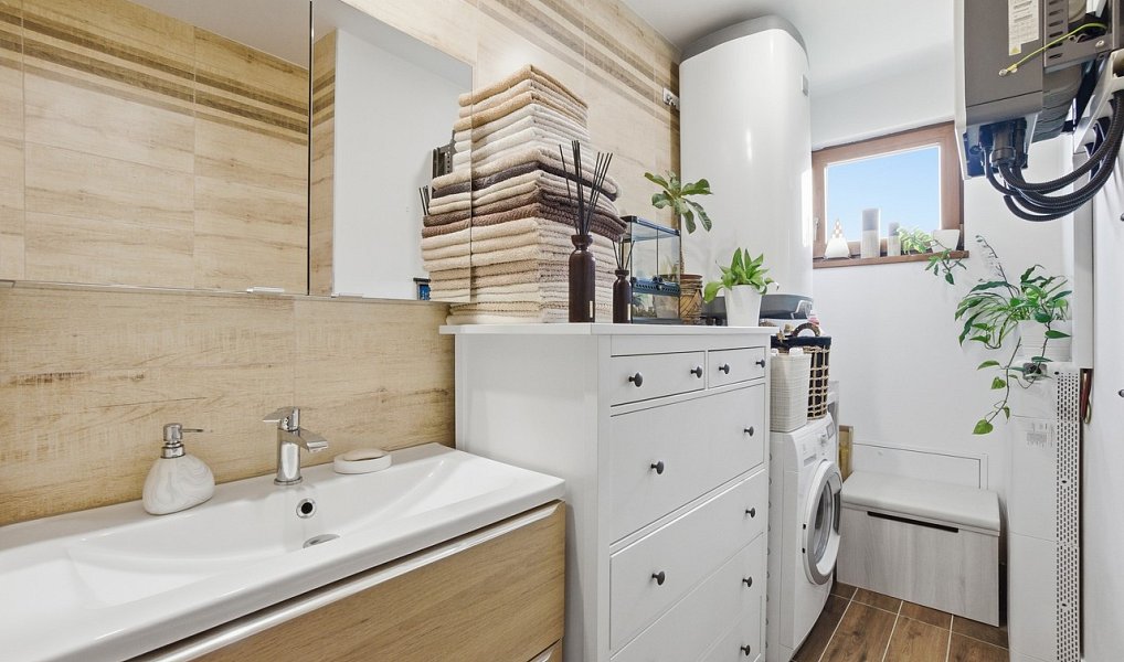 Prodej domu 200 m² s pozemkem 1 227 m², Přestanov – náhled fotky 24