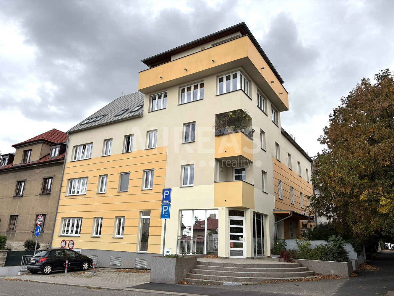 Pronájem bytu 2+kk 38 m²