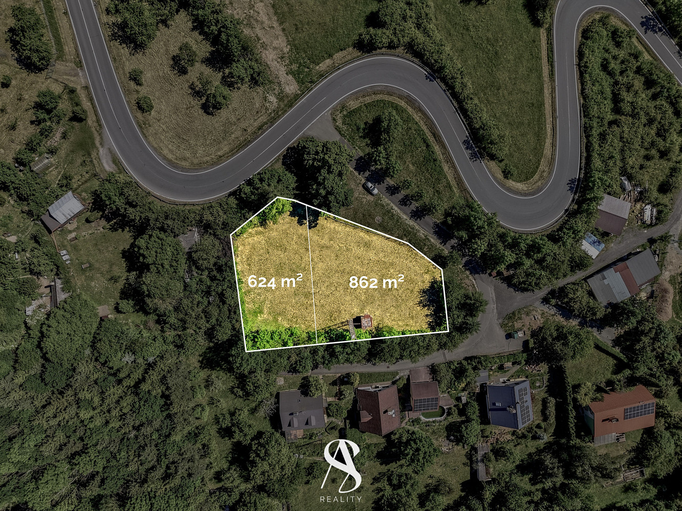 Prodej stavebního pozemku 1 486 m² – fotografie 2