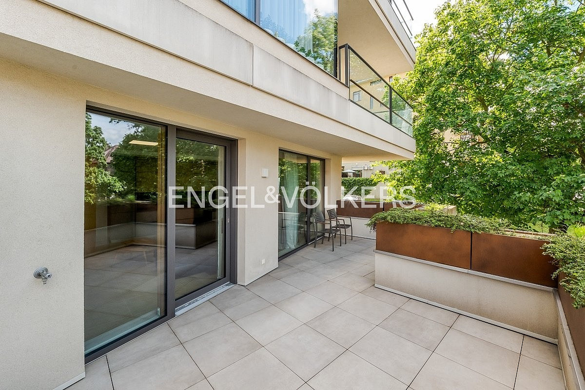 Pronájem bytu 3+kk 79 m² – fotografie 2