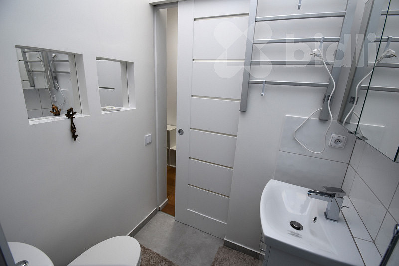Pronájem bytu 2+kk 44 m² – pohled 6