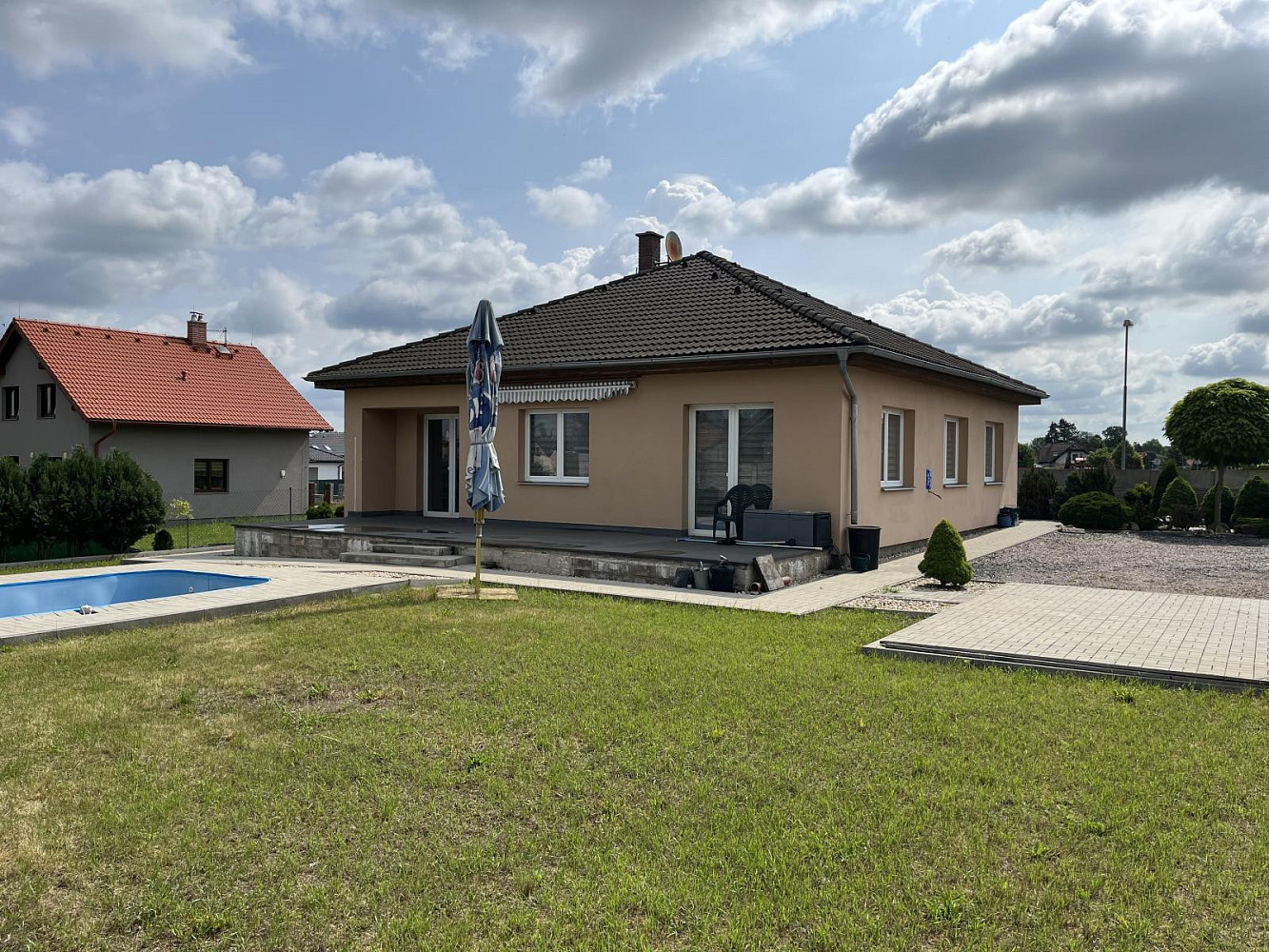 Prodej domu 108 m² s pozemkem 856 m² – fotografie 3