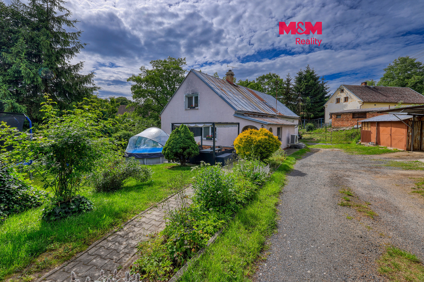 Prodej domu 200 m² s pozemkem 1 500 m²