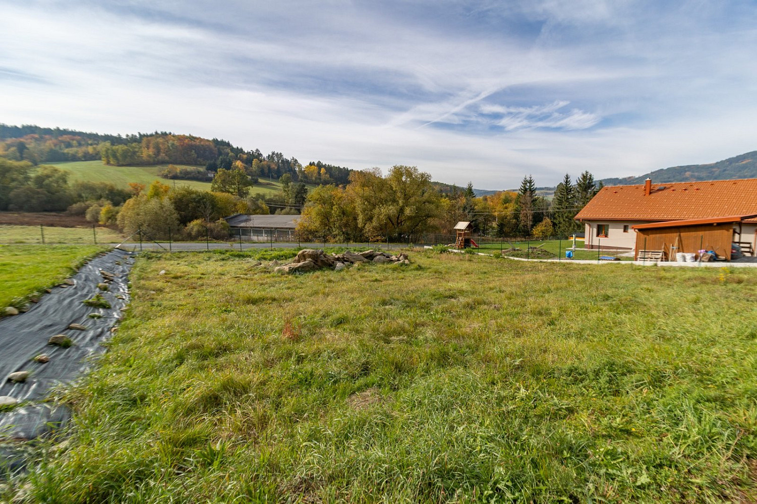 Prodej stavebního pozemku 839 m² – fotografie 4