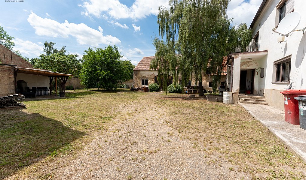 Prodej domu 574 m² s pozemkem 1 620 m², Račiněves – náhled fotky 6