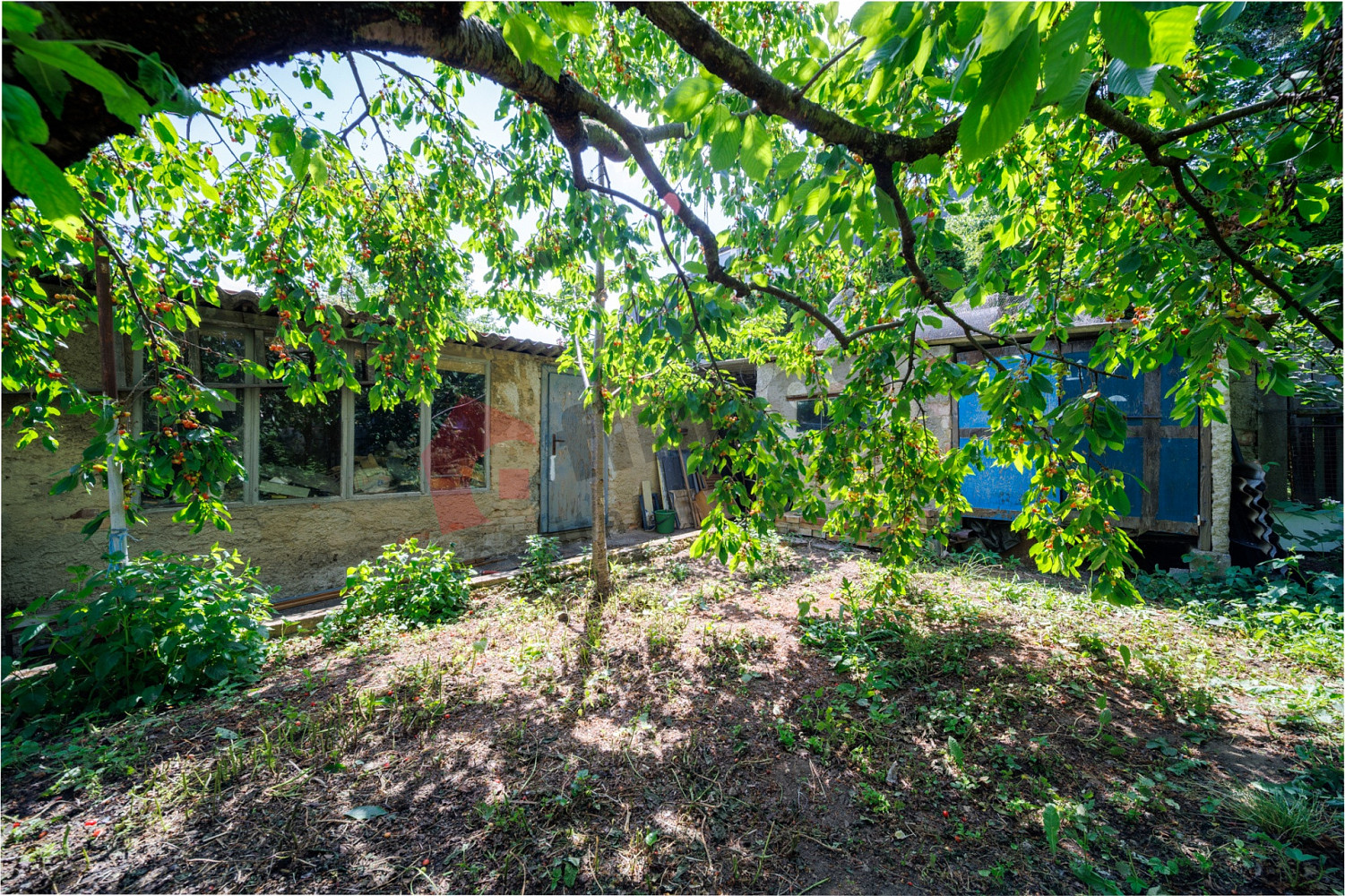 Prodej stavebního pozemku 556 m² – pohled 3