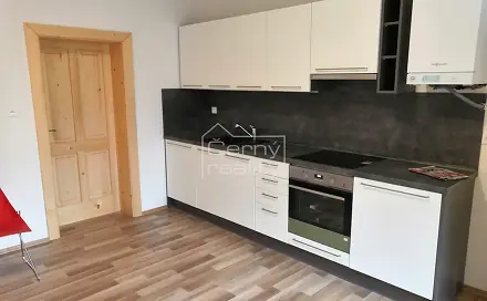 Pronájem bytu 2+kk 46 m², Okružní, Pardubice - Bílé Předměstí