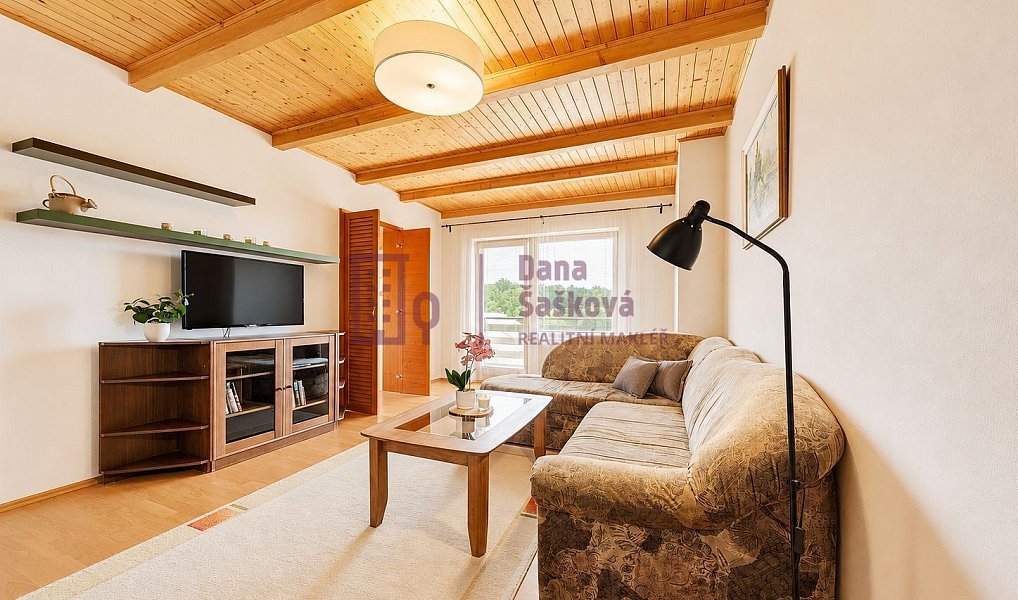 Prodej domu 210 m² s pozemkem 2 641 m², Rodvínov – náhled fotky 28