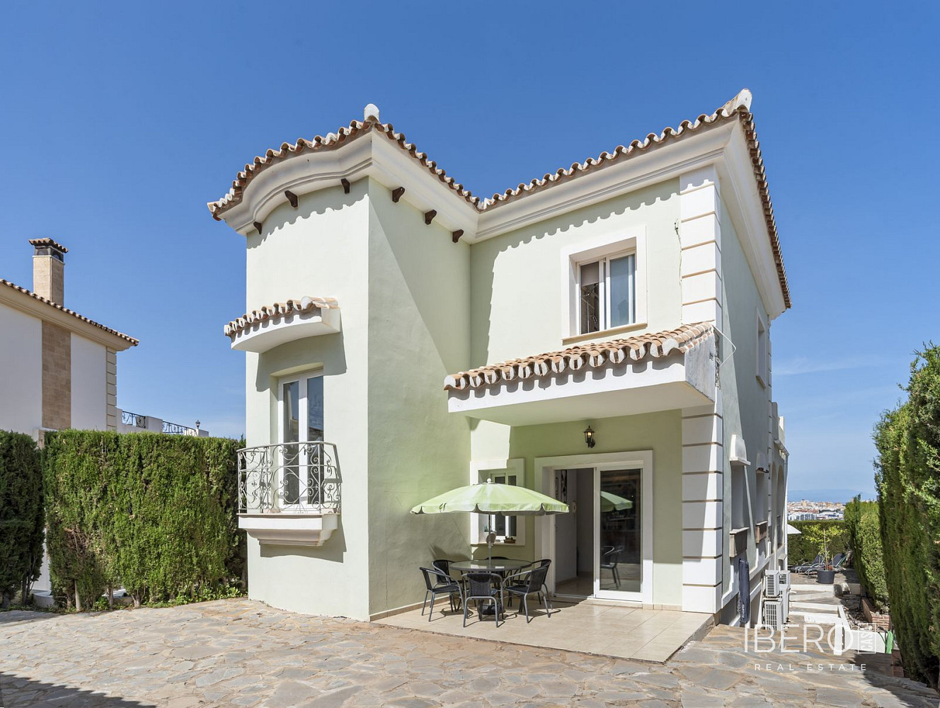 Prodej domu 342 m² s pozemkem 150 m² — photo 3