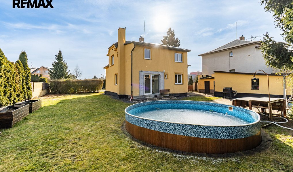 Prodej domu 163 m² s pozemkem 1 205 m², Šestajovice – náhled fotky 31