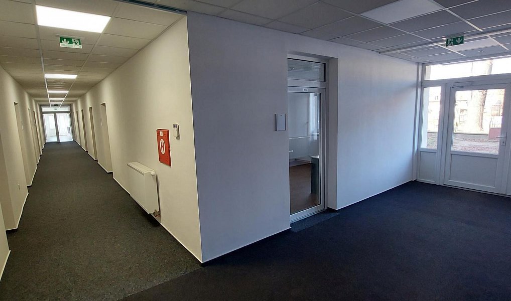 Pronájem kanceláře 15 m², Valašské Meziříčí – náhled fotky 3
