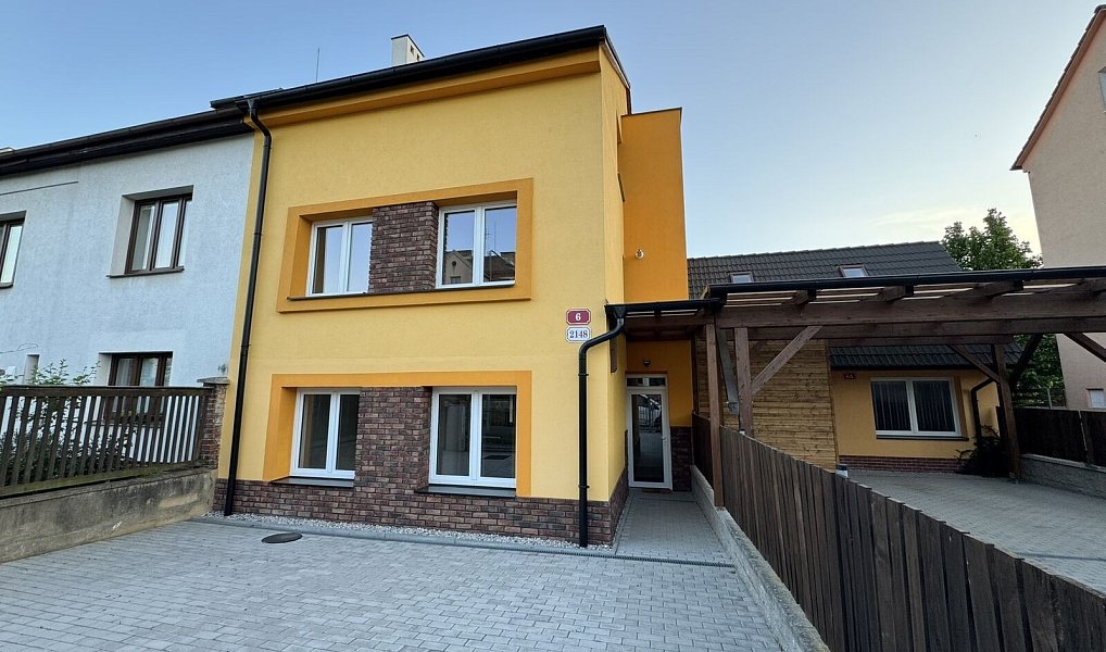 Prodej domu 139 m² s pozemkem 333 m², Plzeň – fotka 1 z 31