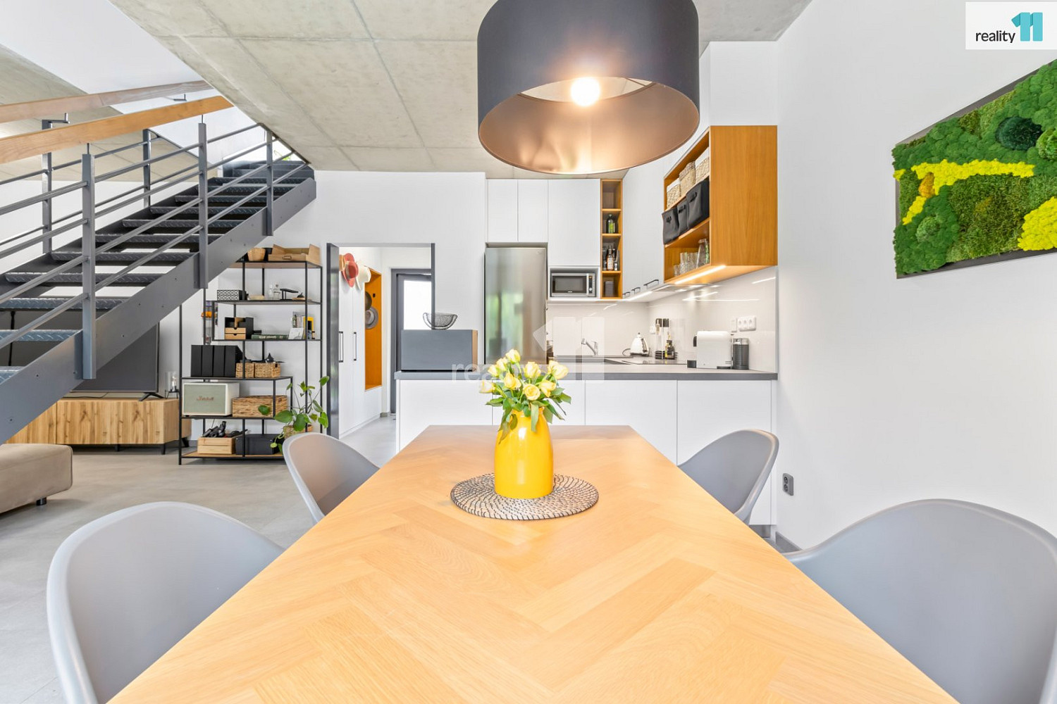 Pronájem bytu 3+kk 202 m² – fotografie 3