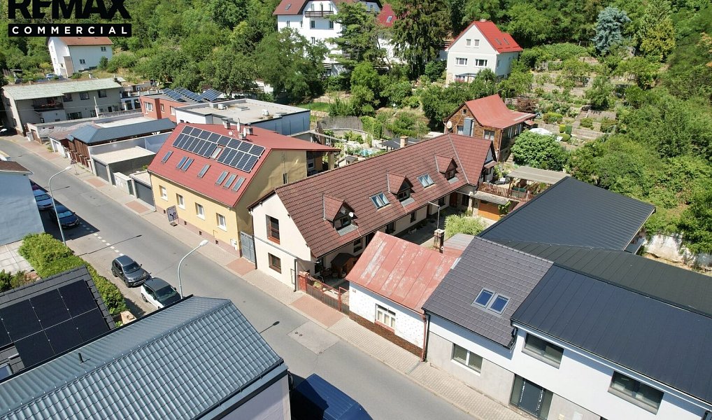 Prodej domu 225 m² s pozemkem 439 m², Praha – náhled fotky 41