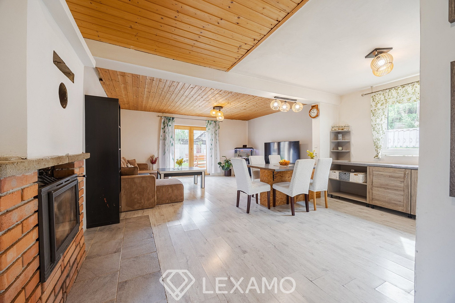 Prodej domu 90 m² s pozemkem 581 m² - Widok 2